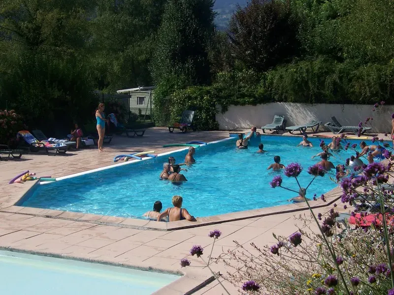 piscine-camping-clair-matin-11